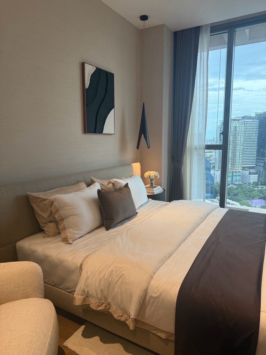 Dusit Central Park (ดุสิต เซ็นทรัล พาร์ค) สองห้องนอนสองห้องน้ำ 85ตรม ราคา 33.6ล้านบาท Dusit Central Park (ดุสิต เซ็นทรัล พาร์ค) สองห้องนอนสองห้องน้ำ 85ตรม ราคา 33.6ล้านบาท
