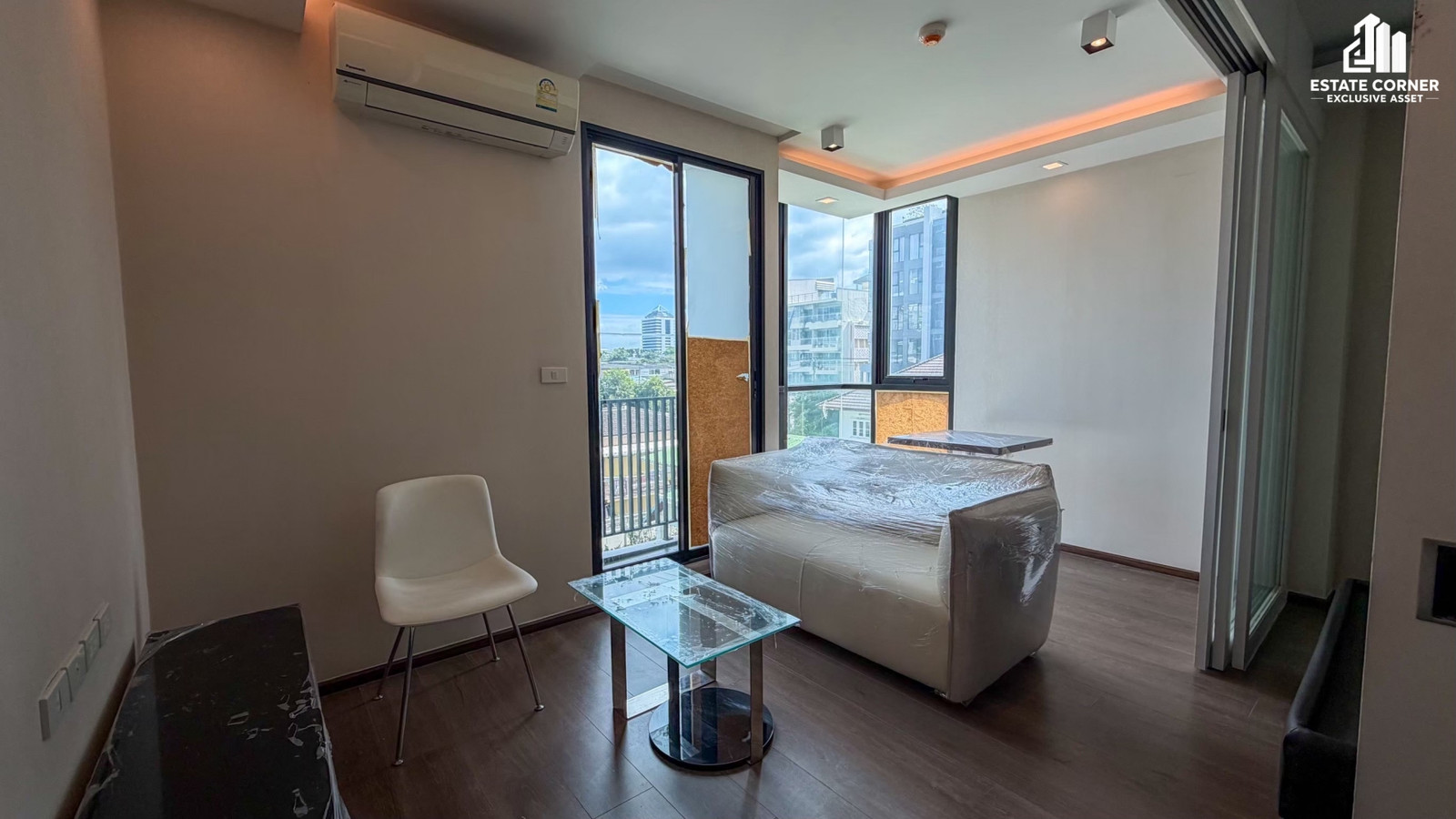 Condo for sale: THE REMARKABLE SOONVIJAI 2 | The Remarkable, Soonvijai Center 2, selling below appraised price. Near Bangkok Hospital RCA FOODLAND Condo for sale: THE REMARKABLE SOONVIJAI 2 | The Remarkable, Soonvijai Center 2, selling below appraised price. Near Bangkok Hospital RCA FOODLAND