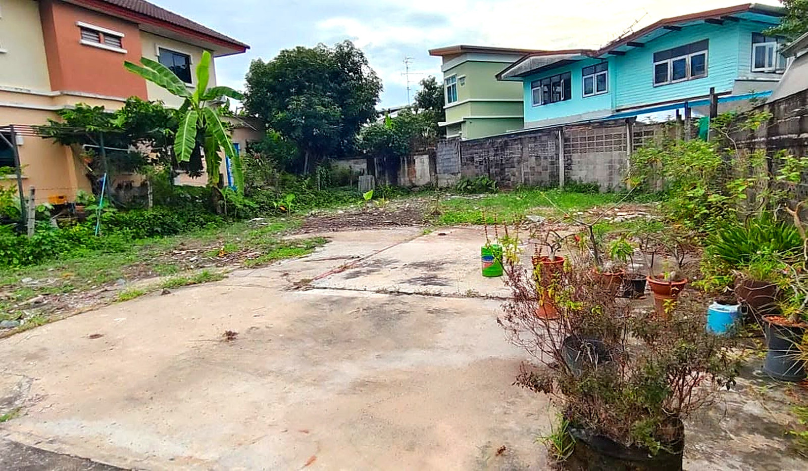 Beautiful land plot in a quiet Udomsuk neighborhood – For Sale!! – รูปที่ 3