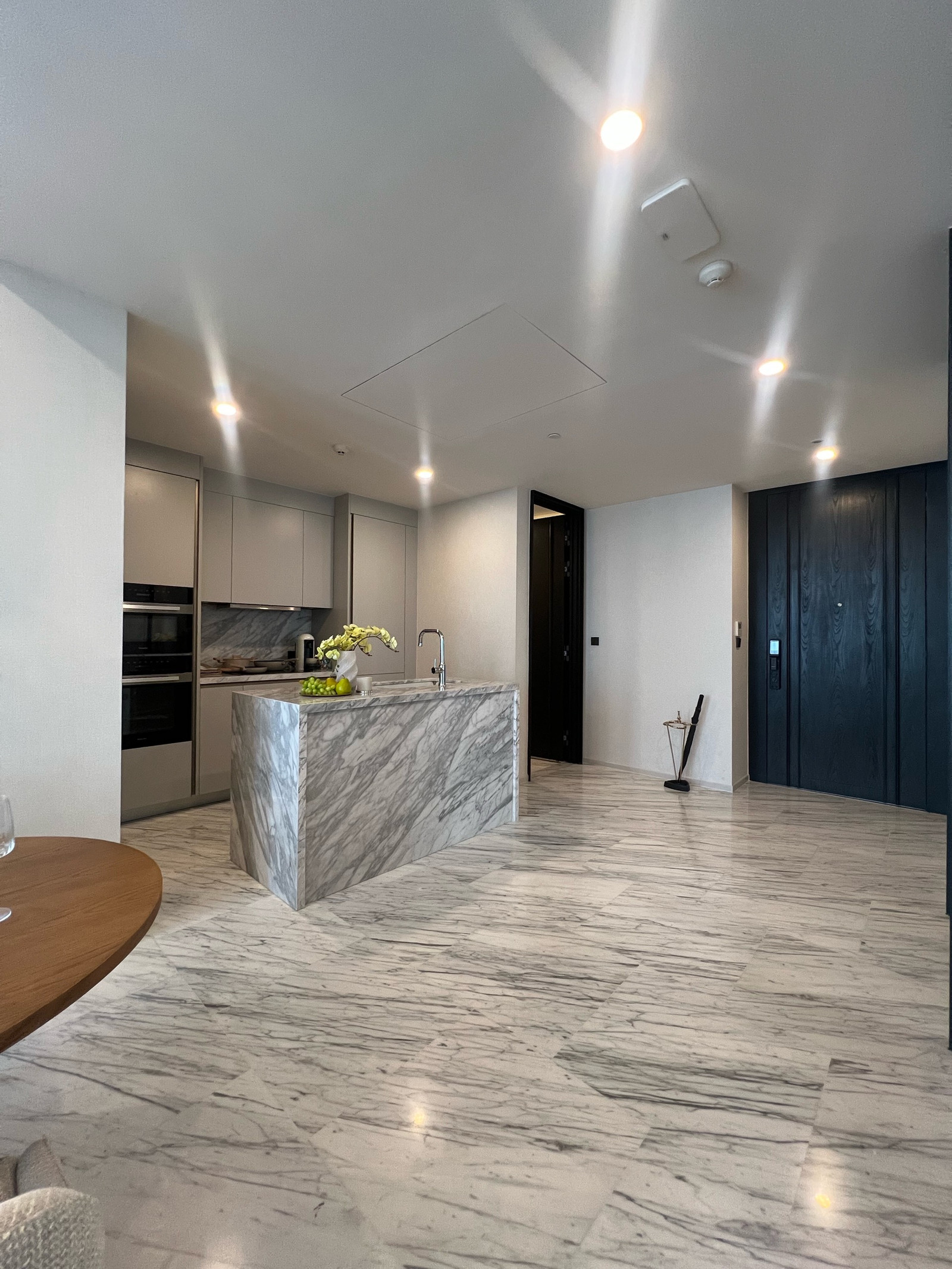 The Residences 38 | 2 ห้องนอน แปลนหน้ากว้าง ขนาด 97.22 ตรม. ชั้นสูง มองวิวเมืองจากห้องได้เลย ติด BTS ทองหล่อ – รูปที่ 2