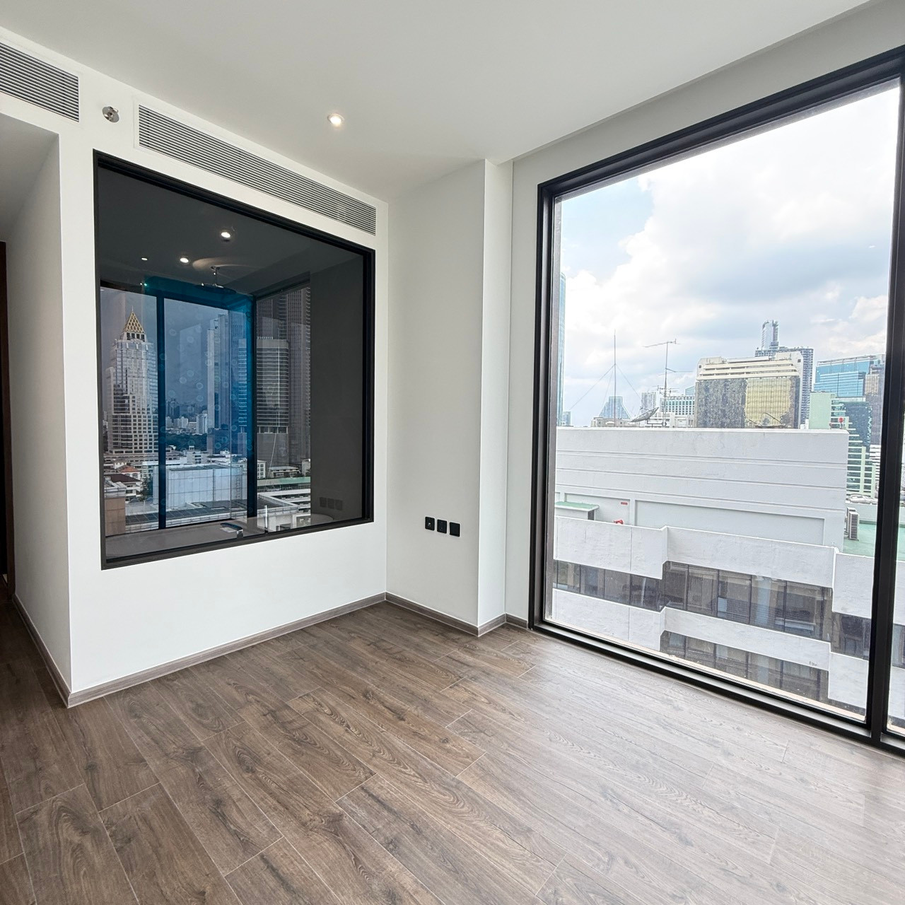 2 Bedroom 96.94 ตร.ม. ราคาพิเศษ ต่ำกว่าหน้าสัญญา ตำแหน่งเดียวกันกับห้องตัวอย่าง ชั้นสูงกว่า ราคาดี ROMM CONVENT – รูปที่ 4