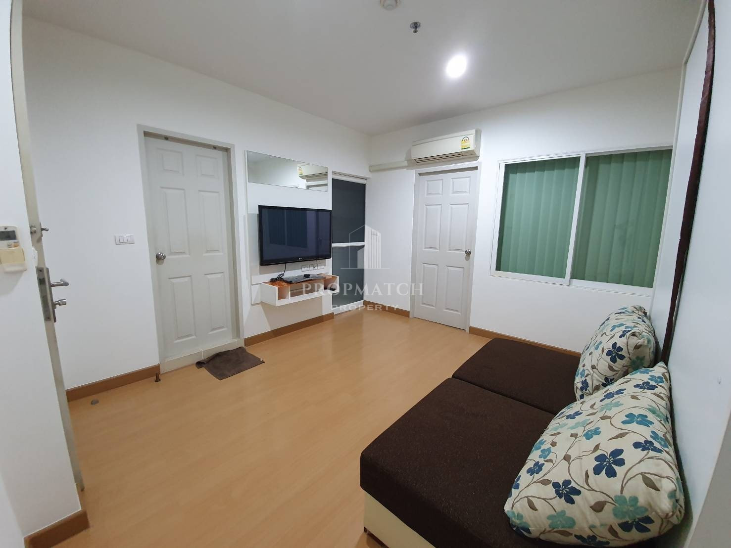 ✨Flash Deal ✨Life @ Ratchada - Huay Kwang ( 1Bed 1Bath 41SQM.) พร้อมอยู่ ! เพียง 3,790,000 บาท Tel.0981315848 @propmatch 