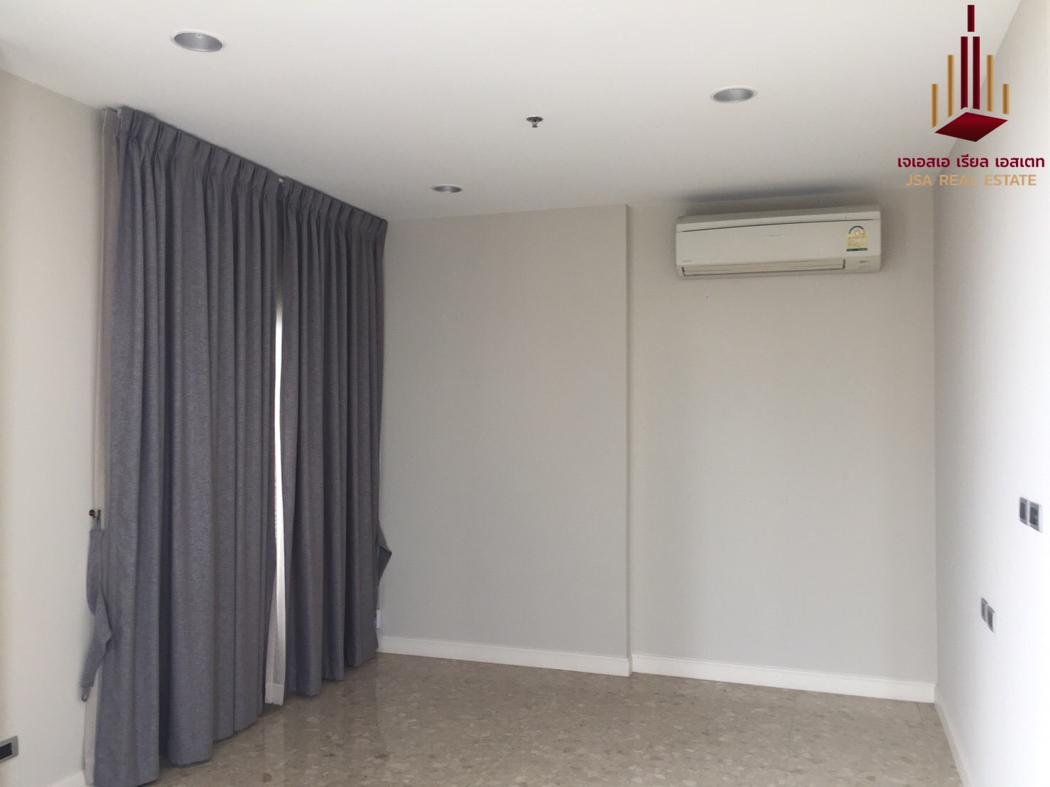 ✨ For Sale: The Crest Sukhumvit 34 Condo ✨ 💰 Only 21,000,000 THB