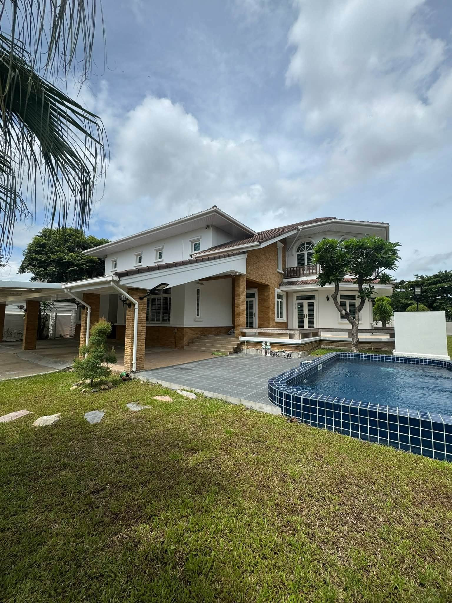SH 1284 Detached pool villa for rent, Sukhumvit 107 (Bearing).