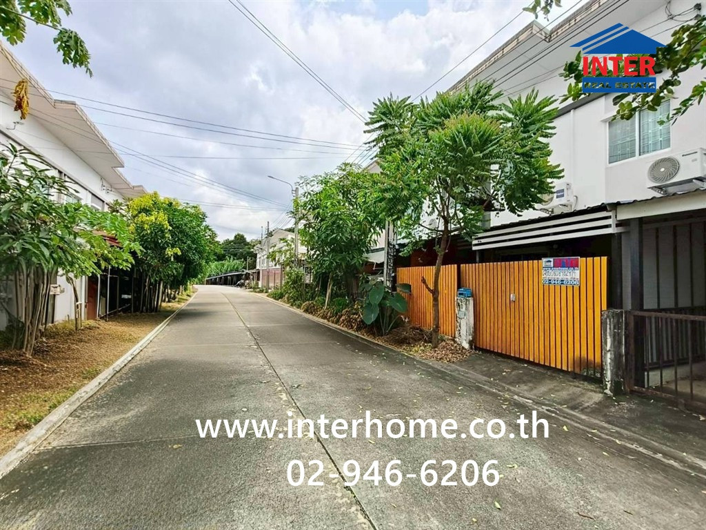 ทาวน์เฮ้าส์ 2 ชั้น 17.6 ตร.ว. หมู่บ้านไลโอบลิสซ์ กาญจนาภิเษก-ชัยพฤกษ์ ถนนบ้านกล้วย-ไทรน้อย ถนนกาญจนาภิเษก บางบัวทอง นนทบุรี 