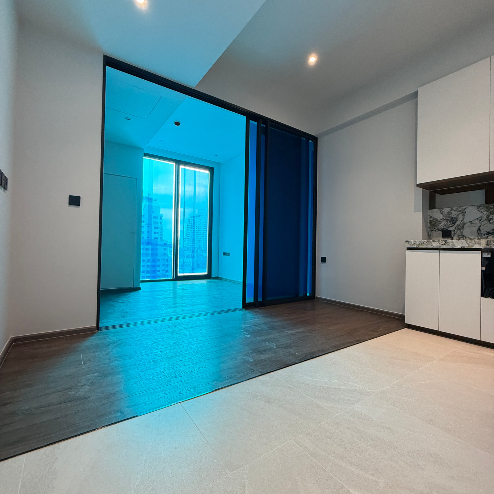 For SALE :  1 ห้องนอน เริ่ม 9.3 ล้านบาท ROMM CONVENT – รูปที่ 2