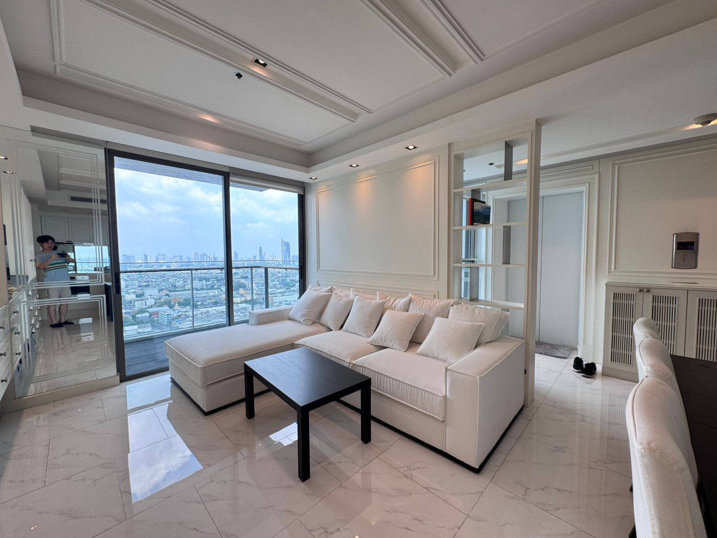 Starview Condominium Rama 3, inside the room is very beautifully decorated, river view, available and ready to move in.