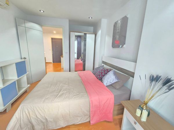 Condo for rent THE PRESIDENT Sathorn-Ratchaphruek Phase 2, beautiful room, pool view.