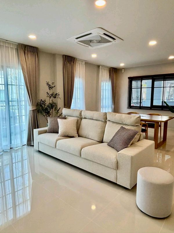 ✅ FOR RENT ✅ Centro Bangna 🔥 HOT DEAL