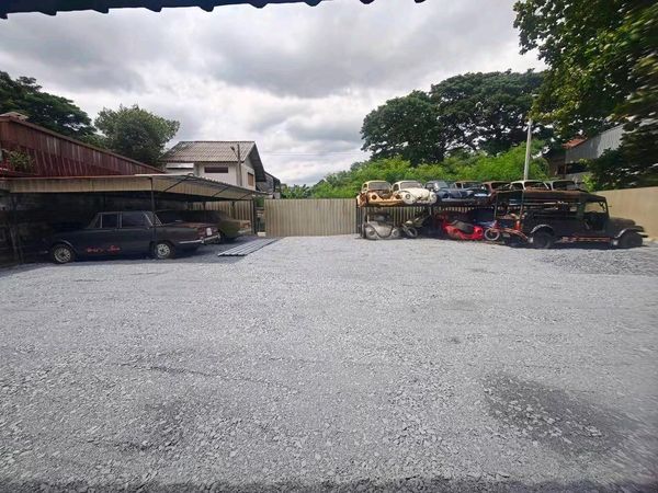 Land for sale, already filled, 99 sq m, Phutthamonthon Sai 2 | Enter Soi Wat Boonyapradit, only 400 m. I, next to the canal, good atmosphere, end of the alley, private.