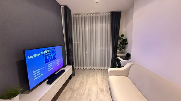 ให้เช่าคอนโด  Lifestyle Location + Privacy + Fully Furnished  พร้อมอยู่ ทำเลดี เพียงนำกระเป๋าเข้าอยู่ได้เลย ใกล้ BTS เอกมัย 