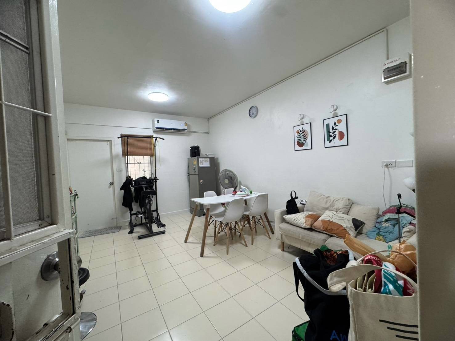 Urgent sale of condominium Baan Eua-Athorn Bangna 6, 3rd floor, near Huachiew University, good price, suitable for students (N.2349)