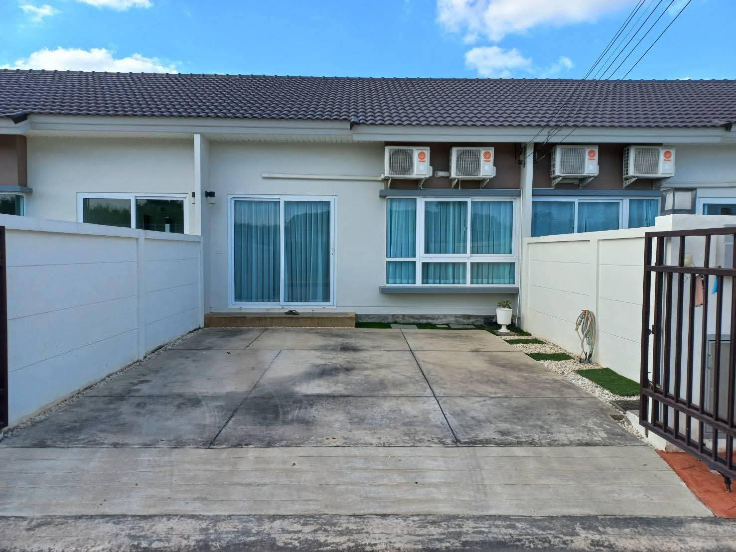 For sale Supalai Bella Mapyangphon-Pluak Daeng Townhouse, one floor, 2 bedrooms, 1 bathroom (Supawarin) For sale Supalai Bella Mapyangphon-Pluak Daeng Townhouse, one floor, 2 bedrooms, 1 bathroom (Supawarin)
