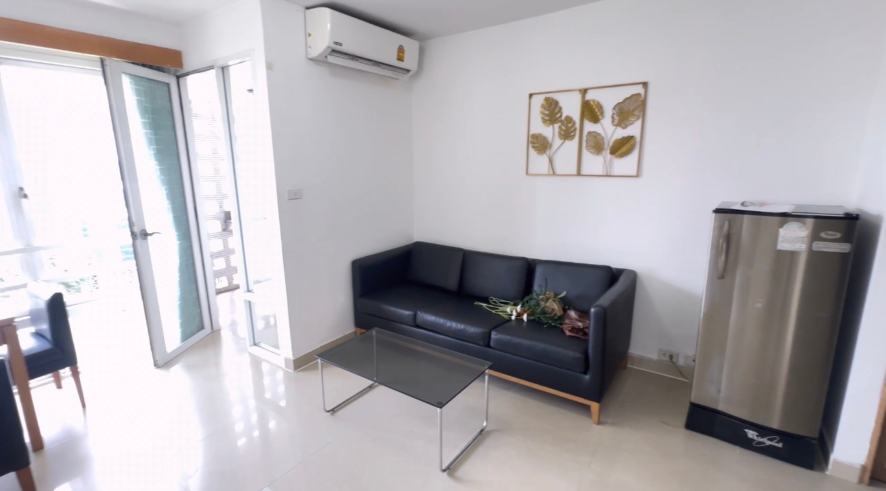 Selling very cheap, I-House Laguna Garden RCA, area 51.63 sq m., 1 bedroom, 2 bathrooms, living room, kitchen. Selling very cheap, I-House Laguna Garden RCA, area 51.63 sq m., 1 bedroom, 2 bathrooms, living room, kitchen.