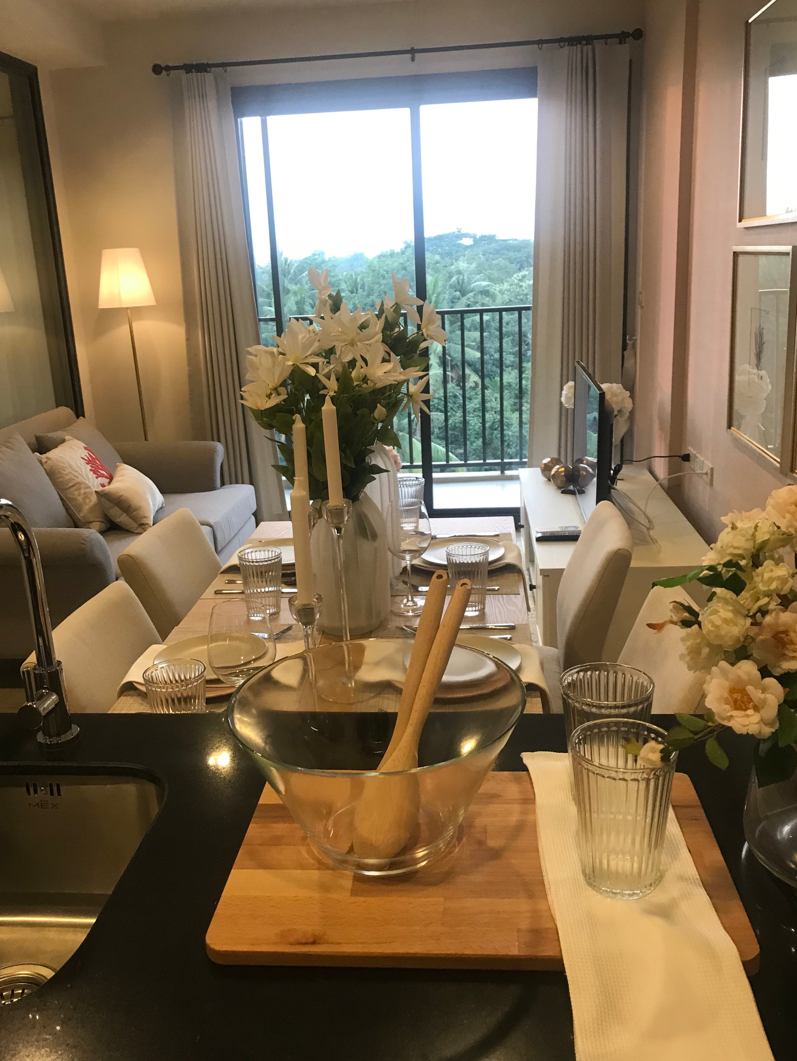 Condo Rain Cha-am-Hua Hin for sale, interior decorated by Sansiri, like a beautiful sample room. Selling cheaper than appraised price of 5 hundred thousand. Condo Rain Cha-am-Hua Hin for sale, interior decorated by Sansiri, like a beautiful sample room. Selling cheaper than appraised price of 5 hundred thousand.