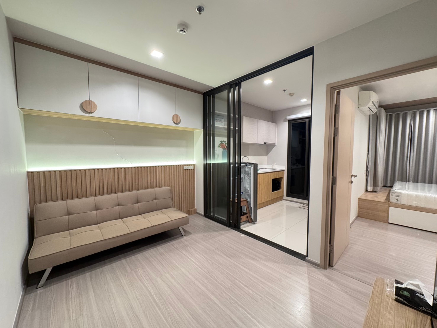 Very beautiful room, good built-in, Life Sathorn Sierra, near BTS Talat Phlu, 1 bedroom, available and ready for rent.