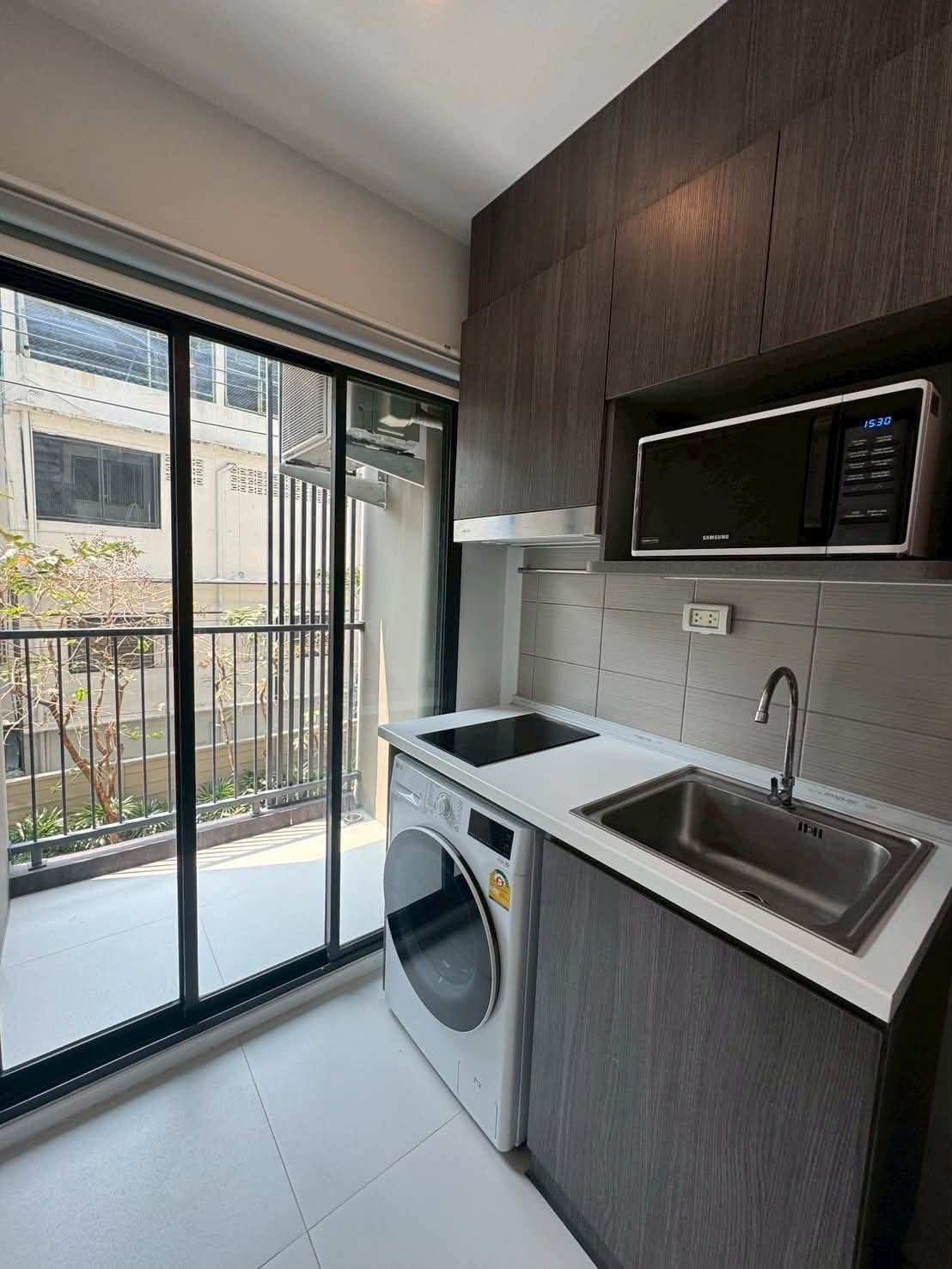 for RENT : ELIO DEL NEST 1bed1bath studio type ราคาดีงาม น้ำไม่ท่วม รีบโทรนะ 095-3905490 – รูปที่ 4