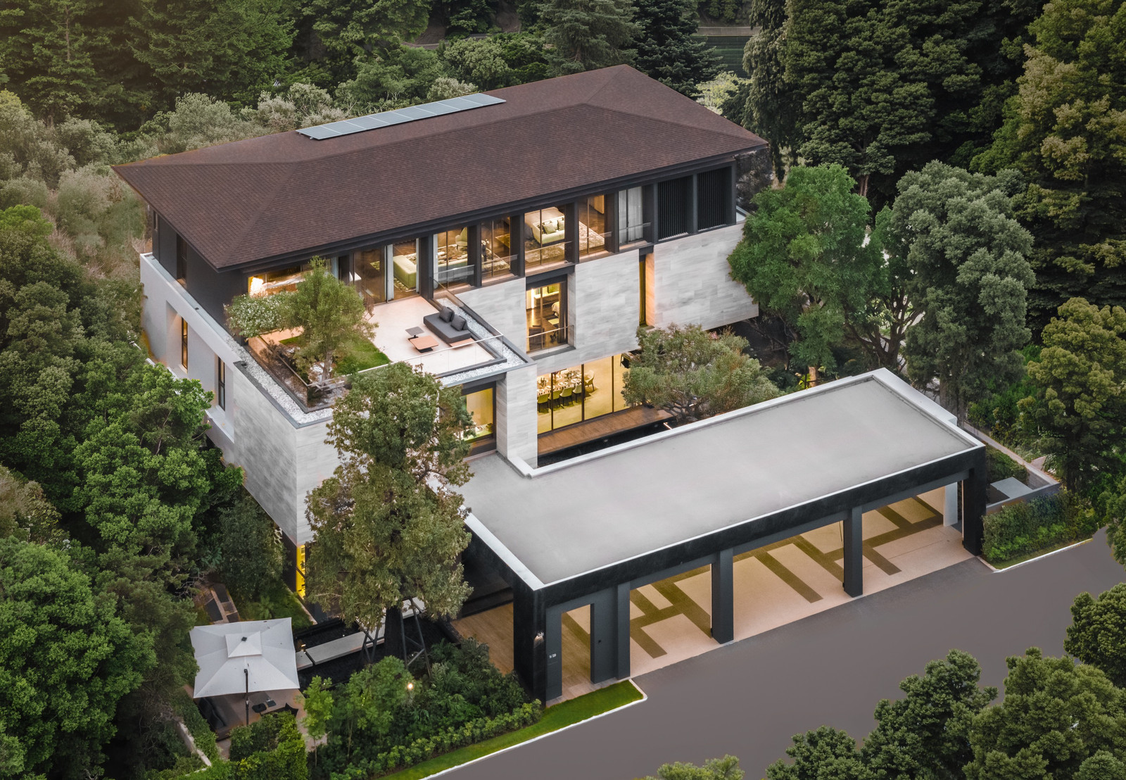 ขายบ้าน Ultra Luxury กรุงเทพกรีฑา พร้อมสระว่ายน้ำส่วนตัว โครงการน้ำไม่ท่วมอยู่ในทำเลที่อยู่อาศัยยอดนิยม ใกล้โรงเรียนนานาชาติชั้นนำ