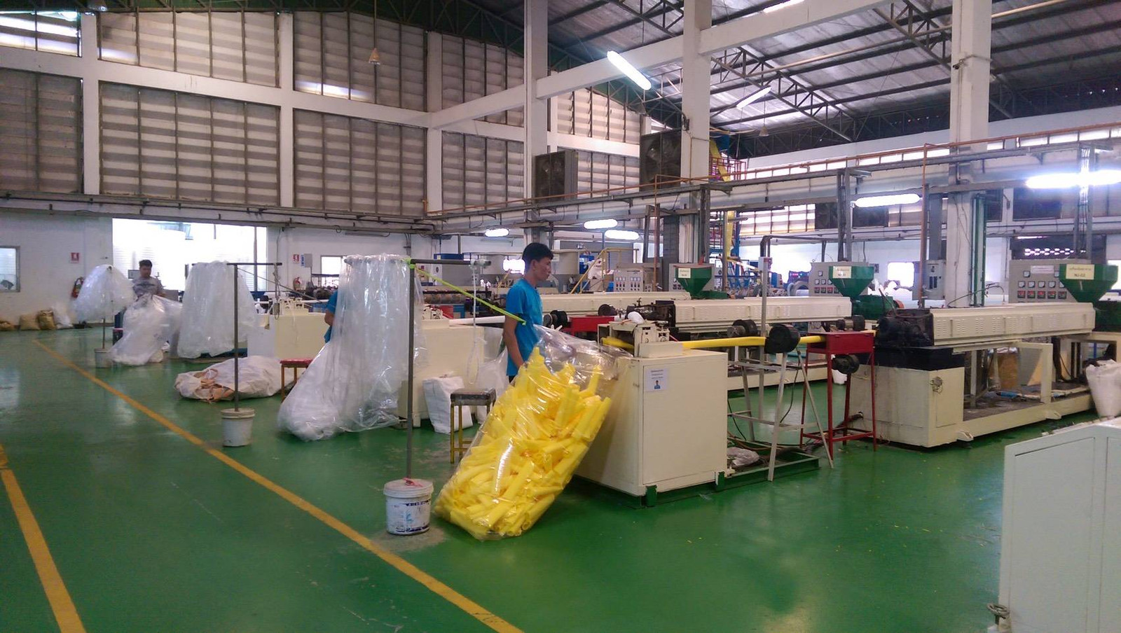 Land for sale with buildings (factory for making plastic fruit wrappers and packaging) Land for sale with buildings (factory for making plastic fruit wrappers and packaging)