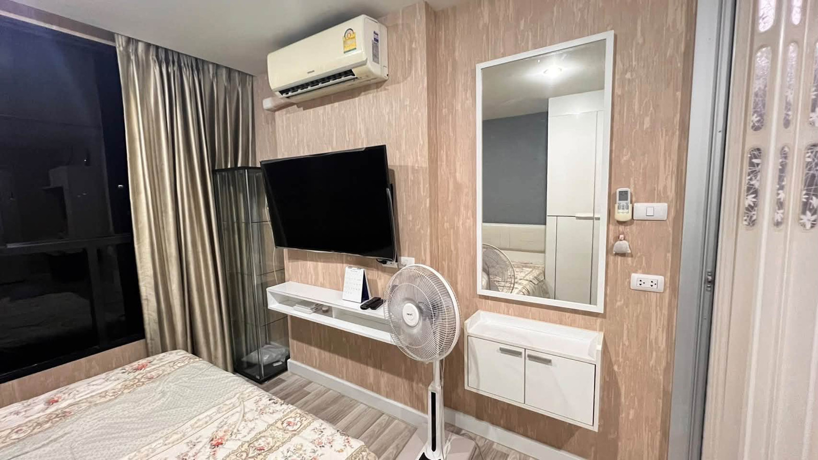 ขายคอนโด Cube ประชาอุทิศ ราคาพิเศษเพียง 1.7 ล้านบาท ขายคอนโด Cube ประชาอุทิศ ราคาพิเศษเพียง 1.7 ล้านบาท