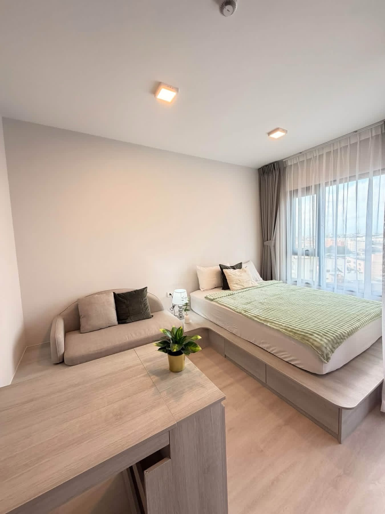 Cobe ratchada rama9 / studio room 25 sqm./ 12 fl./16,000