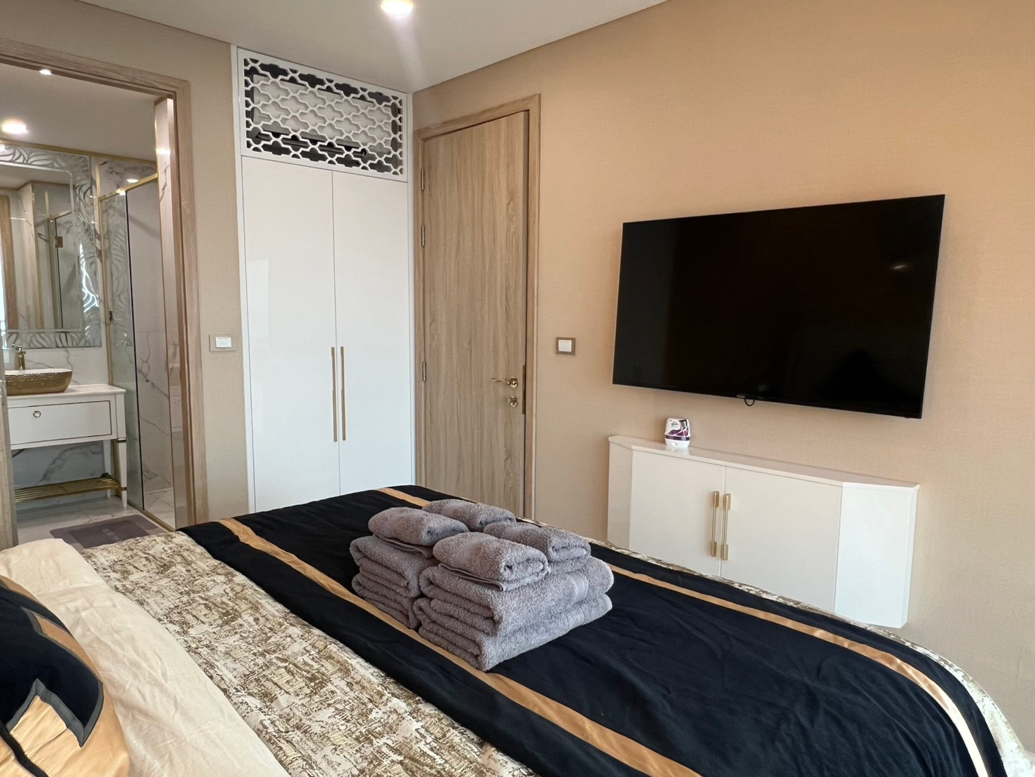 ให้เช่า : Copacabana Beach Jomtien (40K) คอนโด Beach front ส่วนกลางจัดเต็มสวยที่สุดของจอมเทียน   – รูปที่ 4