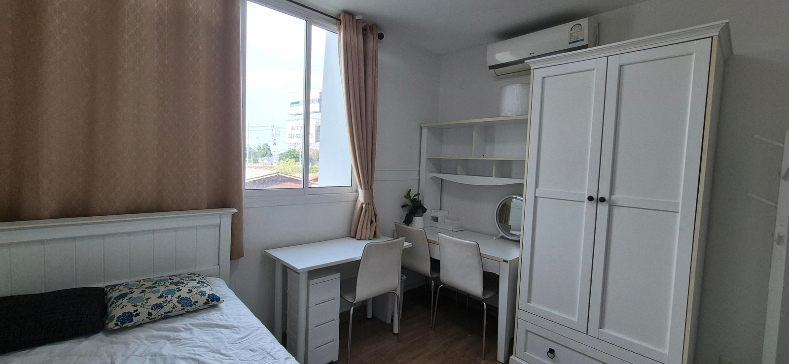 🔥🔥🔥 [[Rent]] Beautiful room, good condition, fully furnished, near ARL Hua Mak, here it is. Room for rent - Bliss Condominium Rama 9 - Hua Mak.