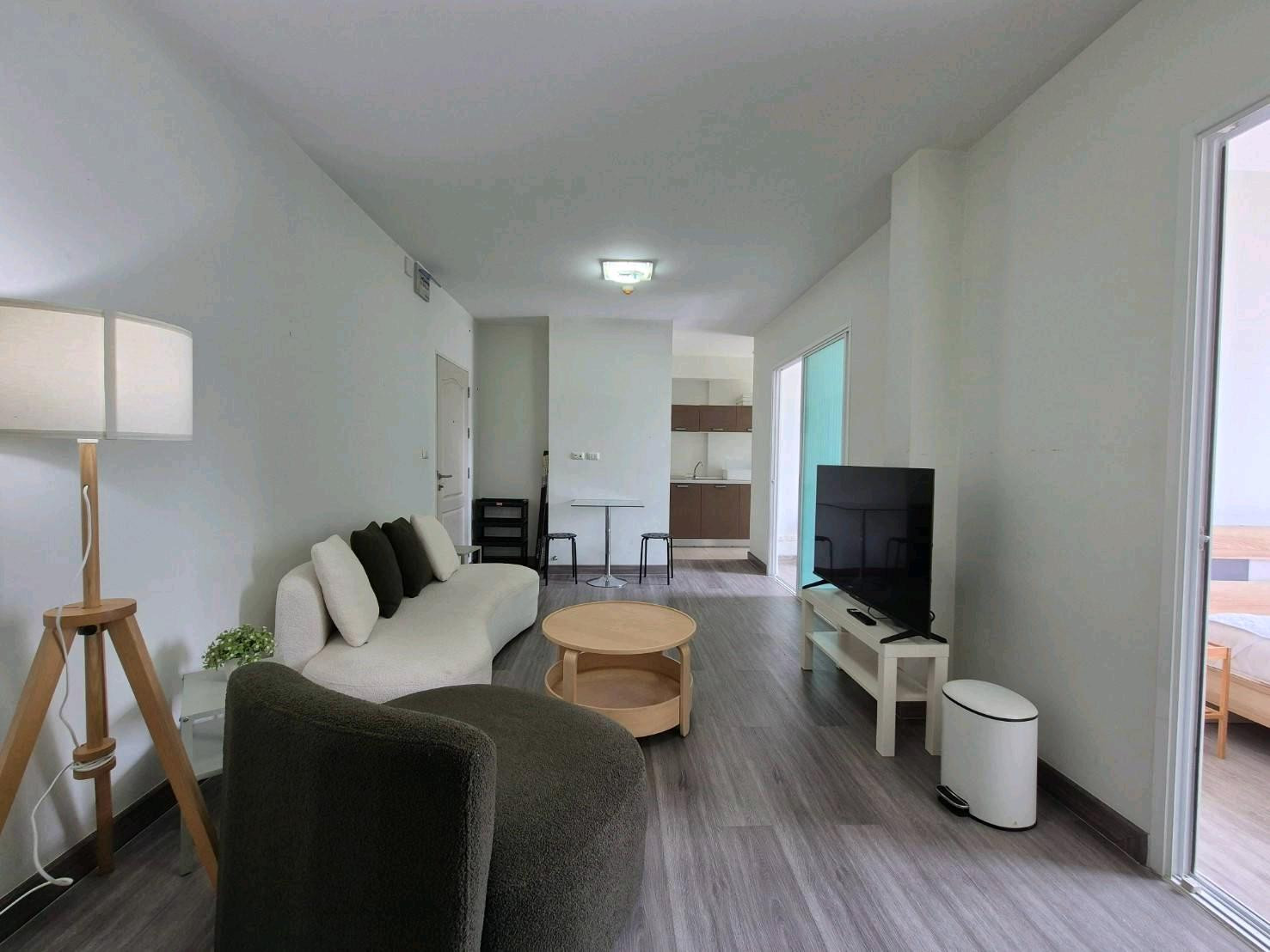 [[Rent]] Room decorated with fully furnished, near ARL Hua Mak, beautifully decorated room for rent - Bliss Condominium Rama 9-Hua Mak, near Airport Link Hua Mak Station.