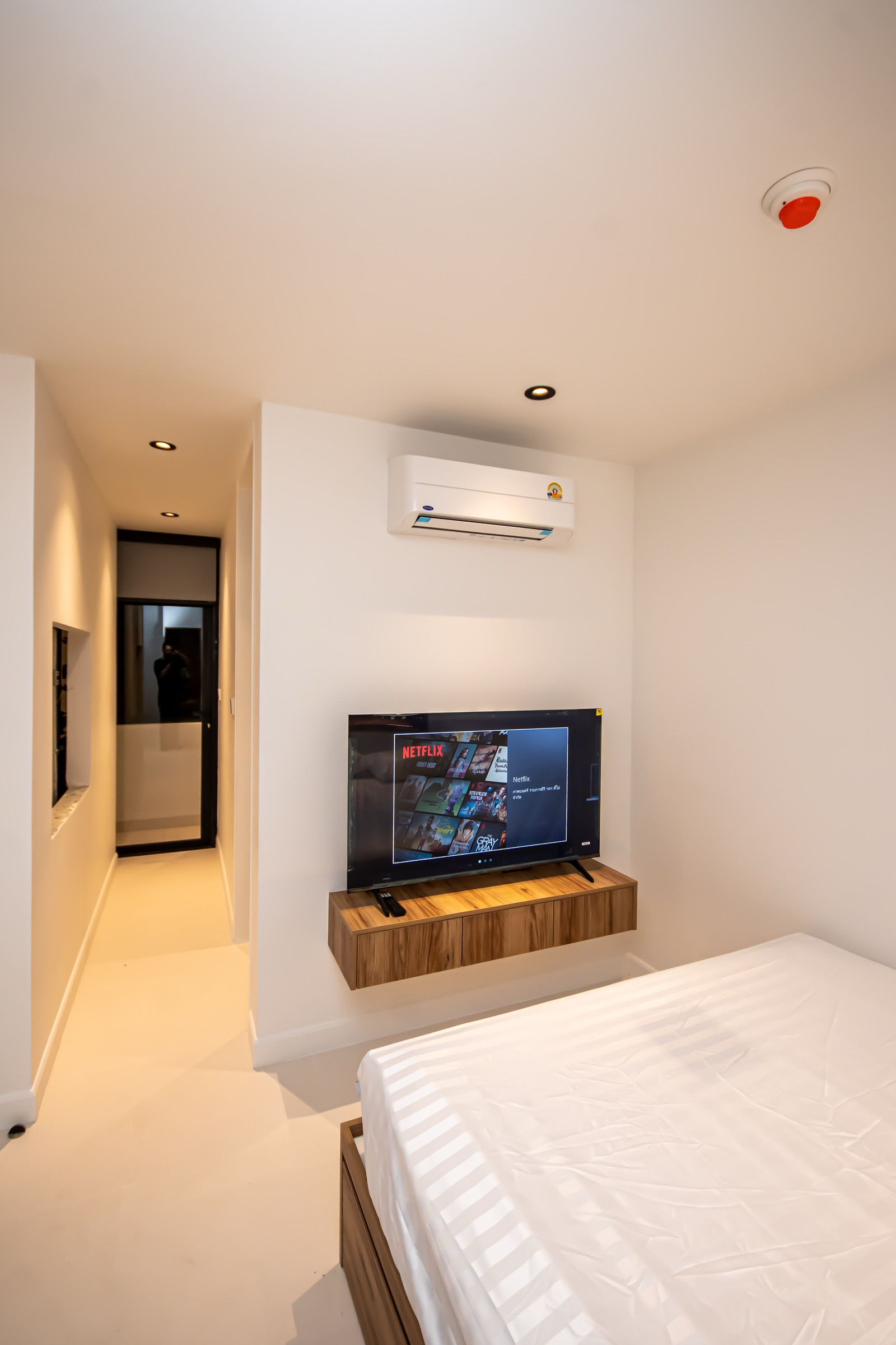 Newly Renovated Apartment on Sukhumvit 71 | Near Ramkhamhaeng Airport Rail Link  Rare Location | Rare Space | Ready to Move In   – รูปที่ 3