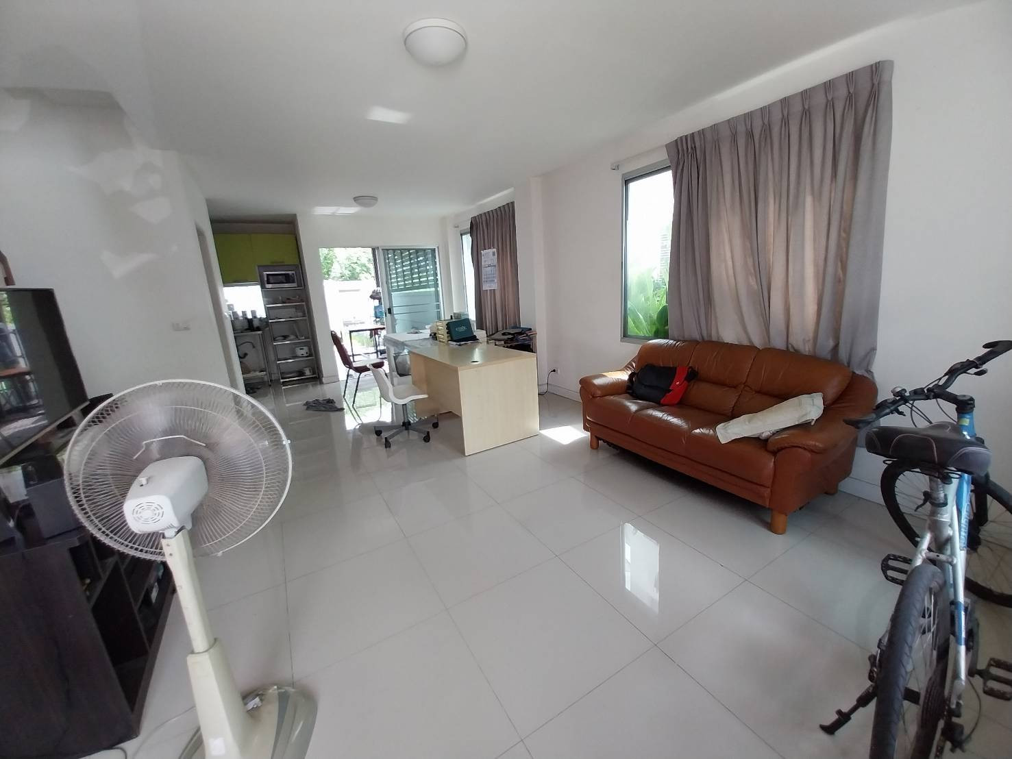 Townhome for sale, Town Plus Thepharak, 3 floors, corner unit, open view, good location, convenient travel. – รูปที่ 2