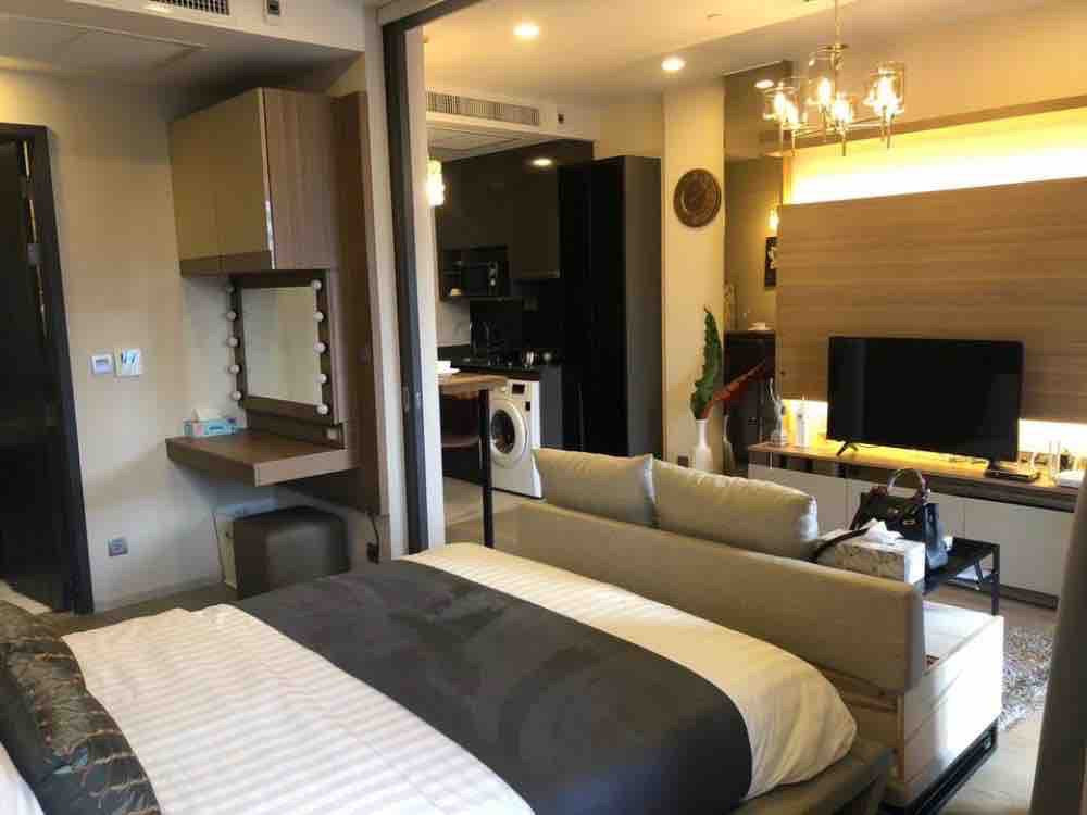Unit Available at ASHTON Asoke Multiple units available—prices negotiable!