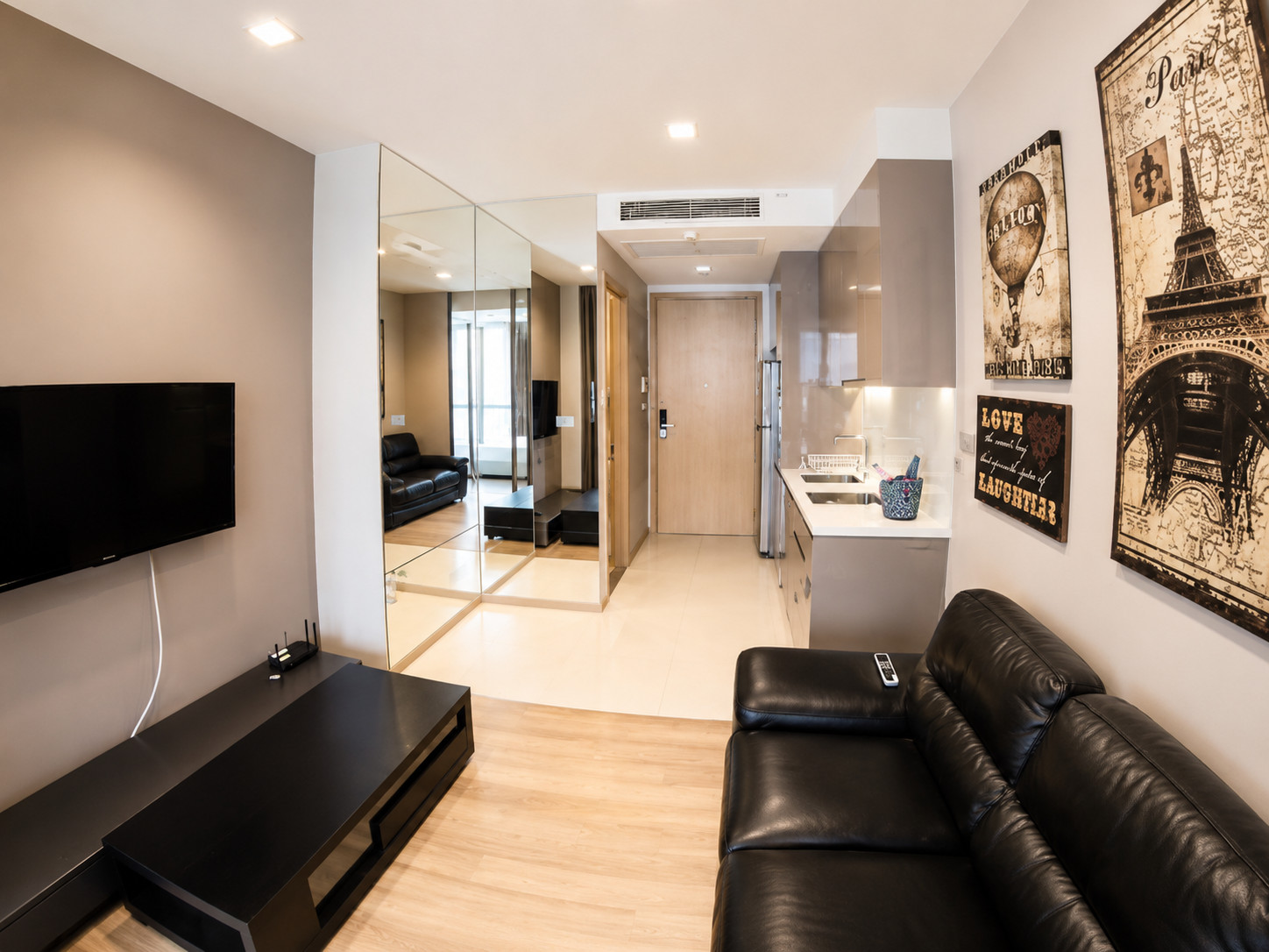 ✨ URGENT SALE - Condo near BTS Nana Station only 260m away ✨ ✨ URGENT SALE - Condo near BTS Nana Station only 260m away ✨