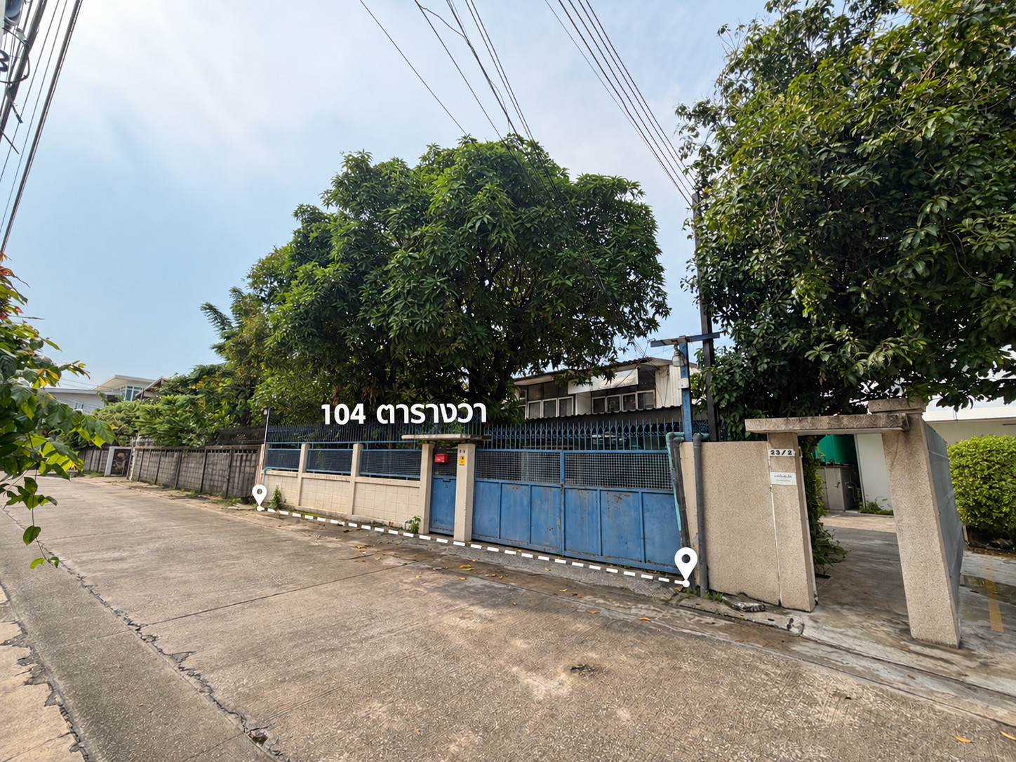 Single house for sale, Pridi Banomyong 26 | Patthanawet Soi 1 | Sukhumvit 71, available for renovation or new construction according to your needs.
