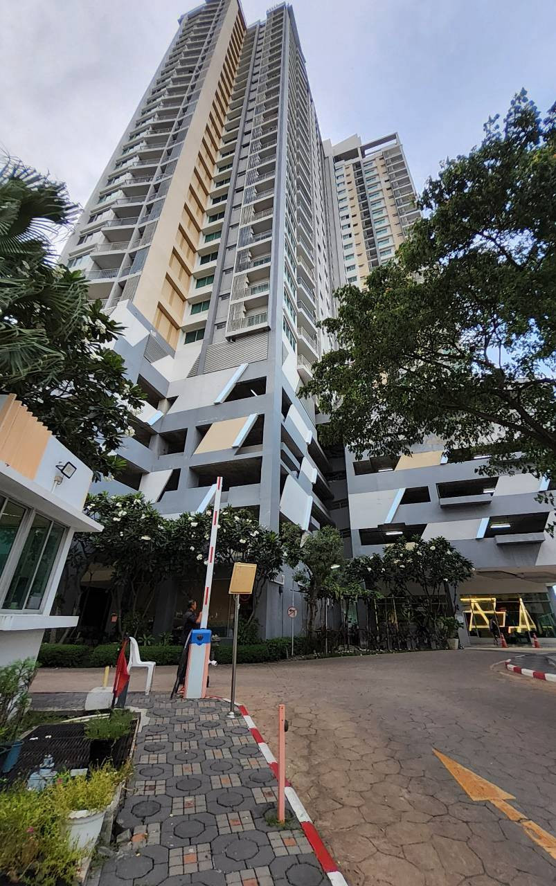 Condo for sale, Supalai Vista, Pak Kret Intersection, Building 1, Floor 14, 1 bedroom, size 46.50 sq m, near Major Hollywood, price 2.9 million baht. Condo for sale, Supalai Vista, Pak Kret Intersection, Building 1, Floor 14, 1 bedroom, size 46.50 sq m, near Major Hollywood, price 2.9 million baht.