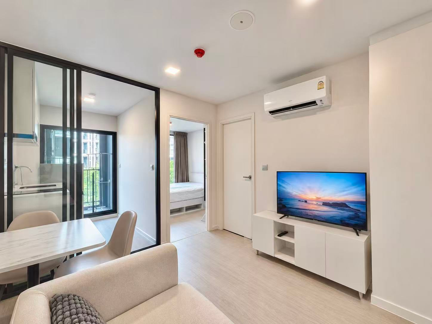 📍✨ Atmoz Oasis Onnut | For Rent 🏡✨ Modern condominium in the On Nut area, offering a peaceful resort-style atmosphere with beautiful garden and swimming pool views. Conveniently located just around 450 meters from MRT Yellow Line – Sri Nut Station, wit 📍✨ Atmoz Oasis Onnut | For Rent 🏡✨ Modern condominium in the On Nut area, offering a peaceful resort-style atmosphere with beautiful garden and swimming pool views. Conveniently located just around 450 meters from MRT Yellow Line – Sri Nut Station, wit
