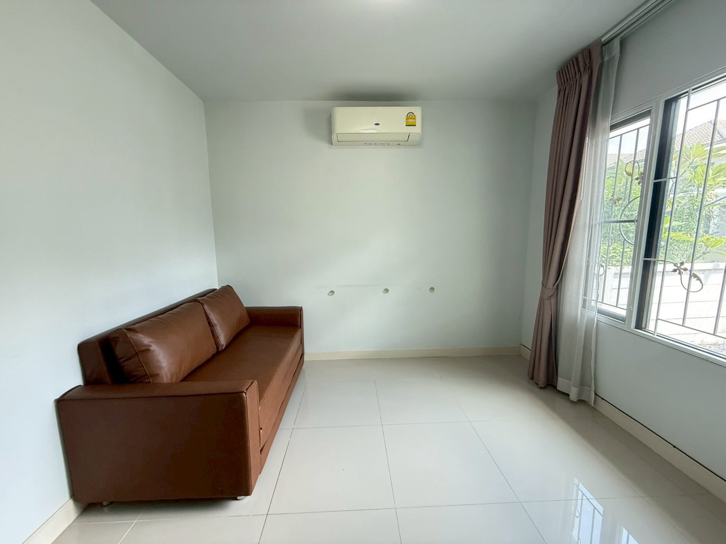 🏡 ปล่อยเช่าบ้านแฝดสไตล์โมเดิร์น ทำเลดี พร้อมอยู่ ใกล้รถไฟฟ้า!  โครงการอารียา โคโม่ วงแหวน-รามอินทรา |ค่าเช่าเพียง 20,000 บาท/เดือน ** บ้านว่าง 31 ตุลา 2569 – รูปที่ 4
