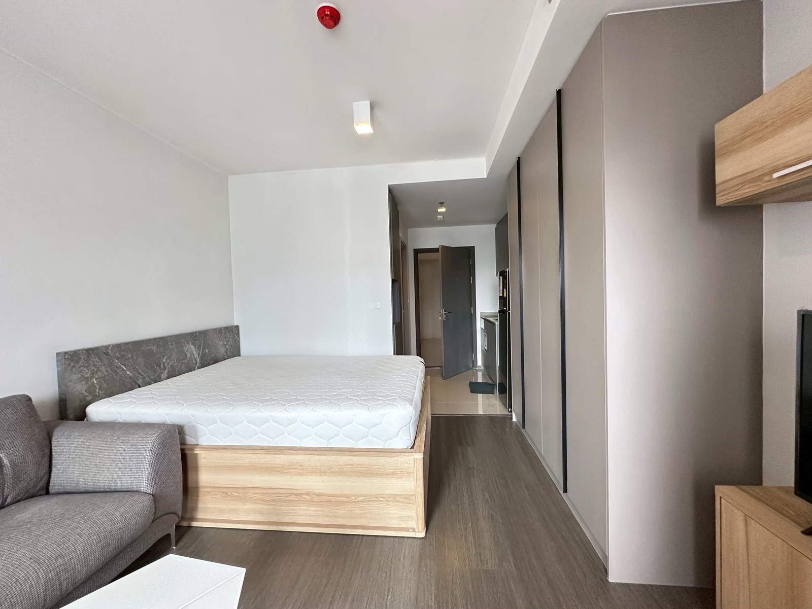 For Rent คอนโดติดรถไฟฟ้า !   Ideo sukhumvit 93 ราคา 13,000 บาท/เดือน Studio ชั้น 12+ ห้องมุม – รูปที่ 2