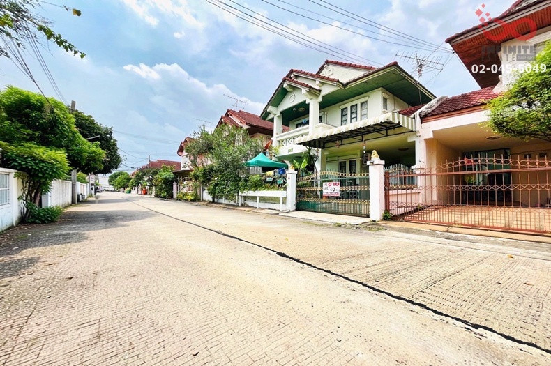 ขายบ้านแฝด 2 ชั้น 40 ตร.ว. ม.ศศิญา ซอยสรงประภา 30 - เดชะตุงคะ ใกล้สนามบินดอนเมือง ขายบ้านแฝด 2 ชั้น 40 ตร.ว. ม.ศศิญา ซอยสรงประภา 30 - เดชะตุงคะ ใกล้สนามบินดอนเมือง
