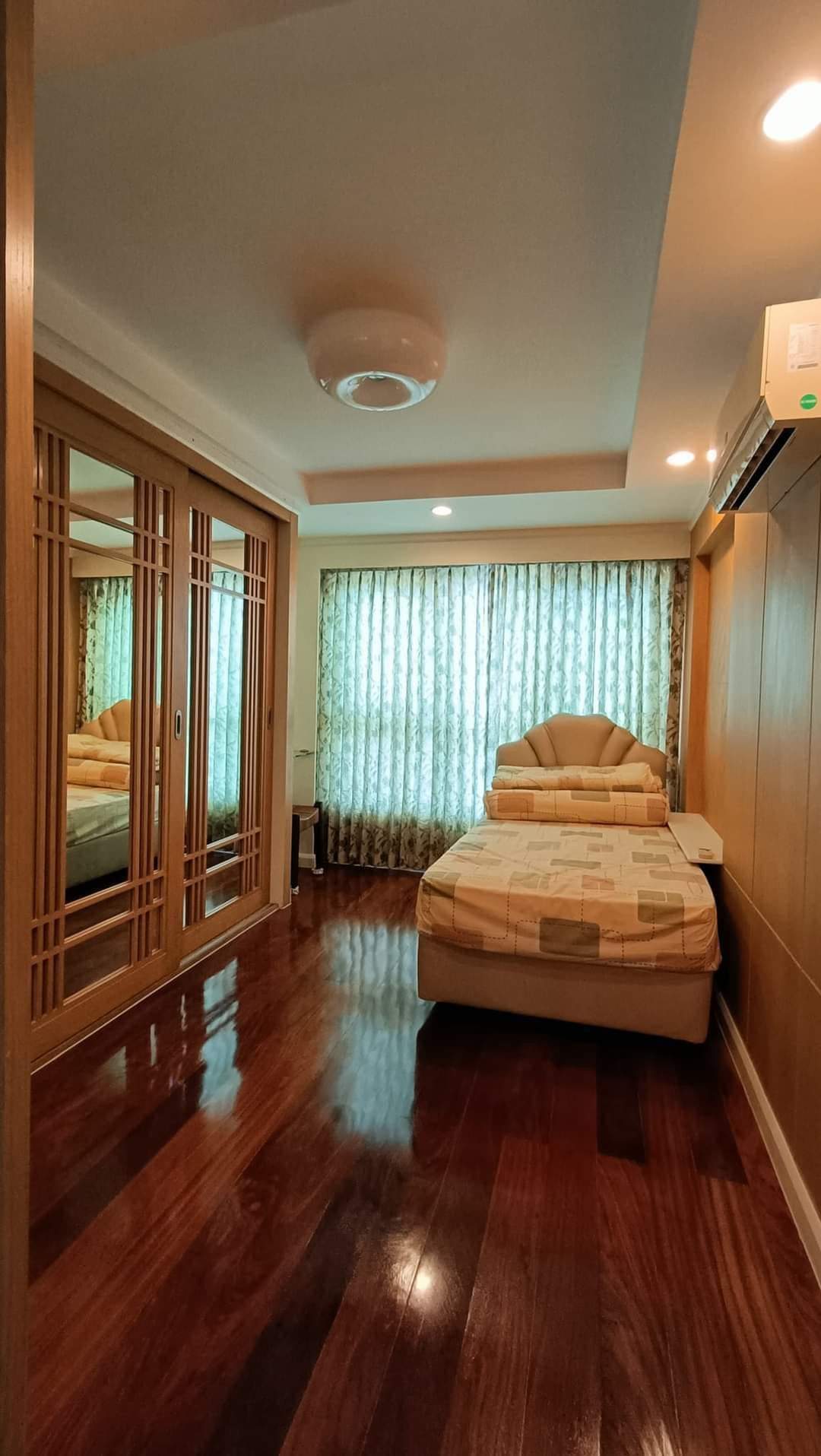 ขายคอนโด ไซส์ใหญ่ ใจกลางเมือง สุขุมวิท 61 เอกมัย หนึ่งในซอยที่น่าอยู่ที่สุดของสุขุมวิท – รูปที่ 3