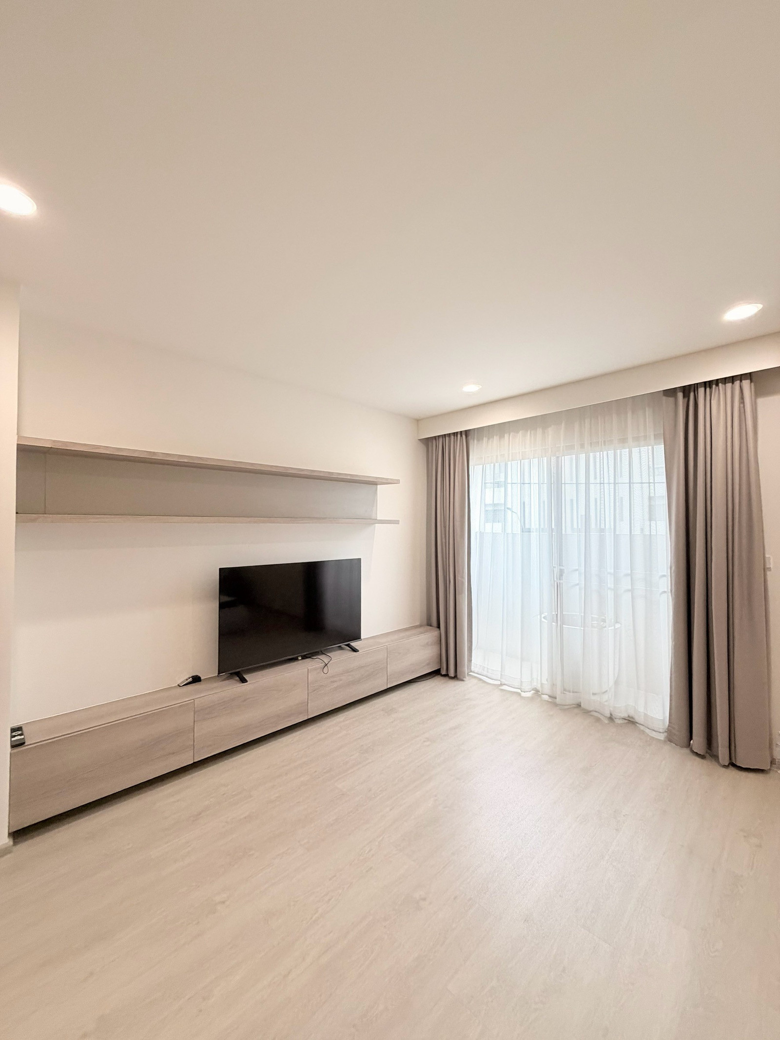 ทาวน์โฮมให้เช่า Nue Verse Krungthep Kreetha - 3 ห้องนอน – รูปที่ 4