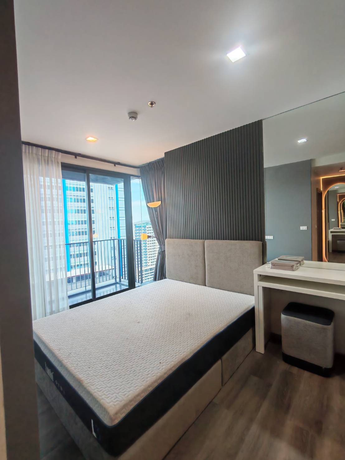 Condo (for rent)🔥 The Line Phahonyothin Park B, near BTS & MRT, easy travel, extremely convenient ▪️ 1 bedroom | 1 bathroom | 32.5 sq m.