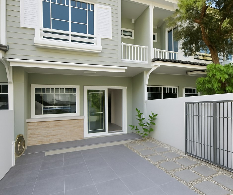 Townhouse for rent, Indy Bangna km.7 project, behind Mega Bangna, rent 22,000 baht/month.