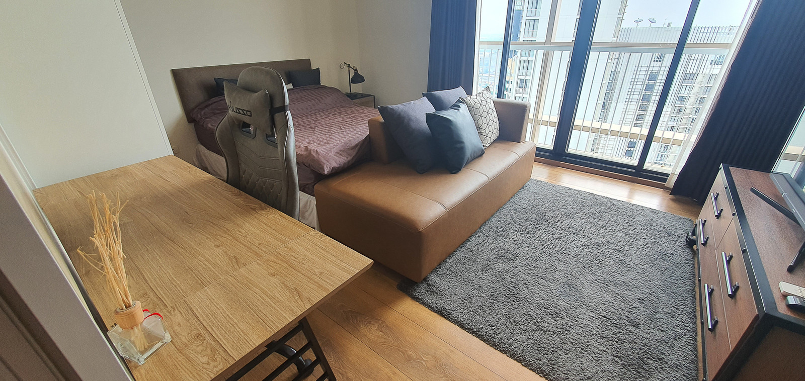 🔥 **1BR HIGH FLOOR — ชั้น 44 วิวสวย!** 🔥 – รูปที่ 3