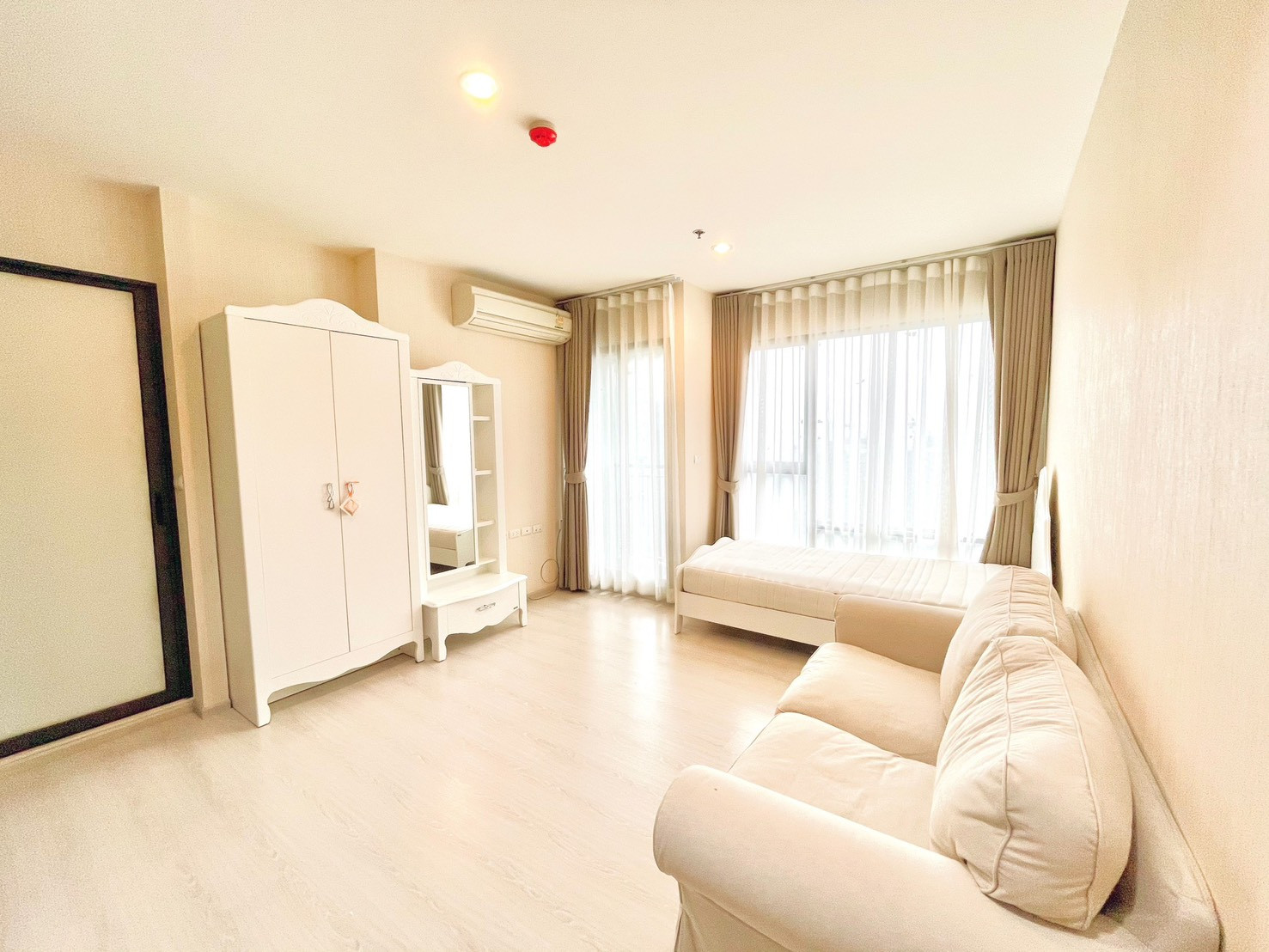 🔥SPECIAL DEAL🔥ห้องว่าง🔥ให้เช่าคอนโด Rhythm Asoke 12,000 บาท/เดือน UP-0458 – รูปที่ 2