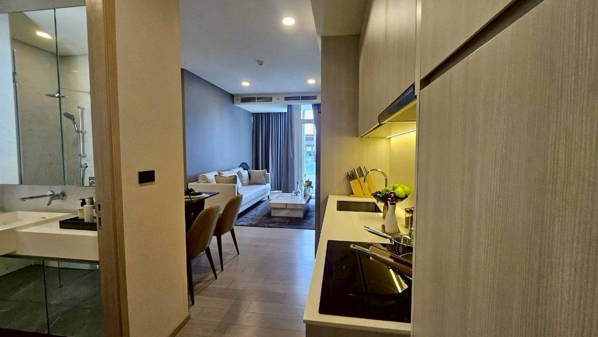 🌿 [ให้เช่า | FOR RENT] Siamese Executive 42 Condo ✨ ห้องกว้าง 74 ตร.ม. | วิวสระว่ายน้ำ | Fully Furnished | 2 ห้องนอน 💰 58,000 บาท/เดือน – รูปที่ 2
