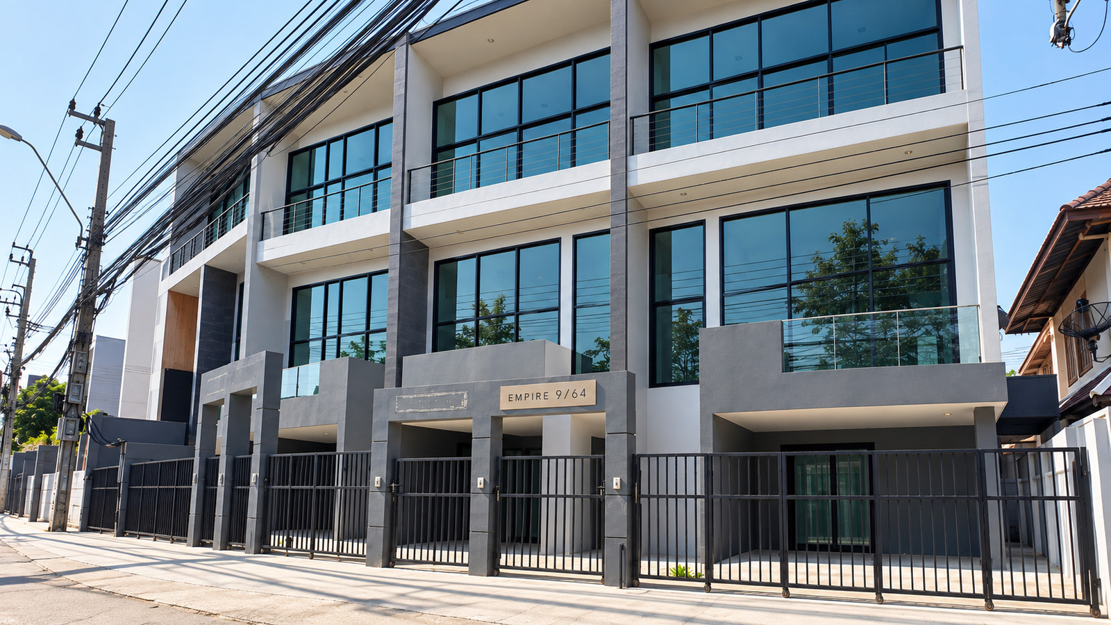 ขายโฮมออฟฟิศ 4 ชั้น 2 คูหารวม 860 ตร.ม เพียง 25 ล้านบาท กรุงเทพกรีฑาซอย 7 The Preston EmpireHome #ขายขาดทุน   – รูปที่ 2
