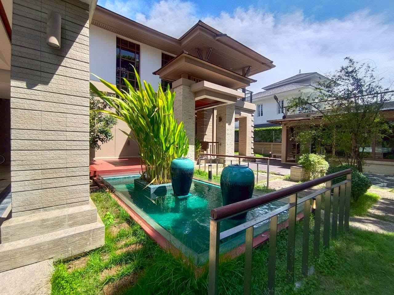 ขายบ้านเดี่ยวหรู นาราสิริ พัฒนาการ-ศรีนครินทร์ | 44 ล้านบาท ขายบ้านเดี่ยวหรู นาราสิริ พัฒนาการ-ศรีนครินทร์ | 44 ล้านบาท