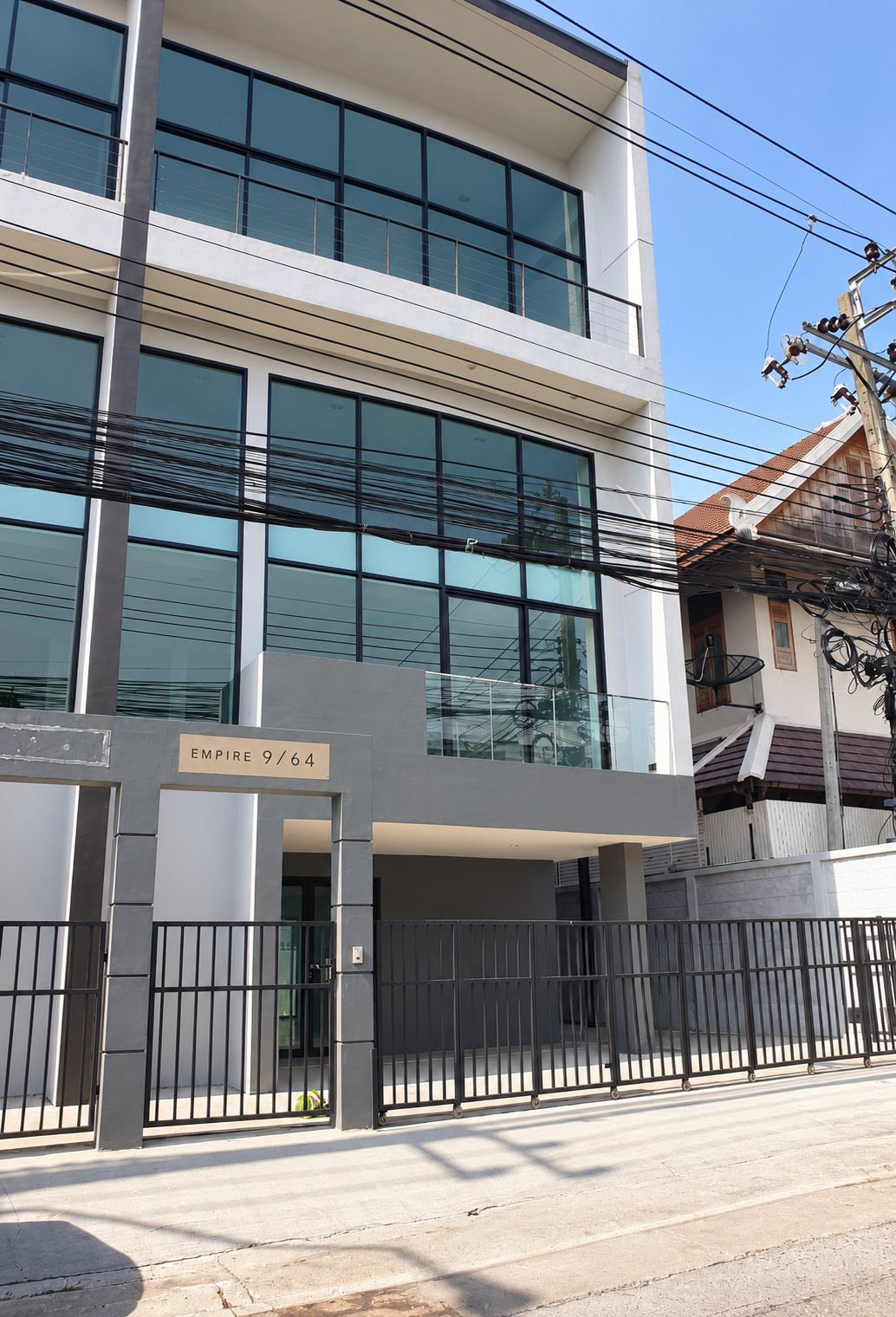 🔥 ดีลสุดพิเศษ #ขายขาดทุน โฮมออฟฟิศ 2 คูหา 860 ตร.ม เพียง 25 ล้านบาท กรุงเทพกรีฑาซอย 7 The Preston EmpireHome    – รูปที่ 2