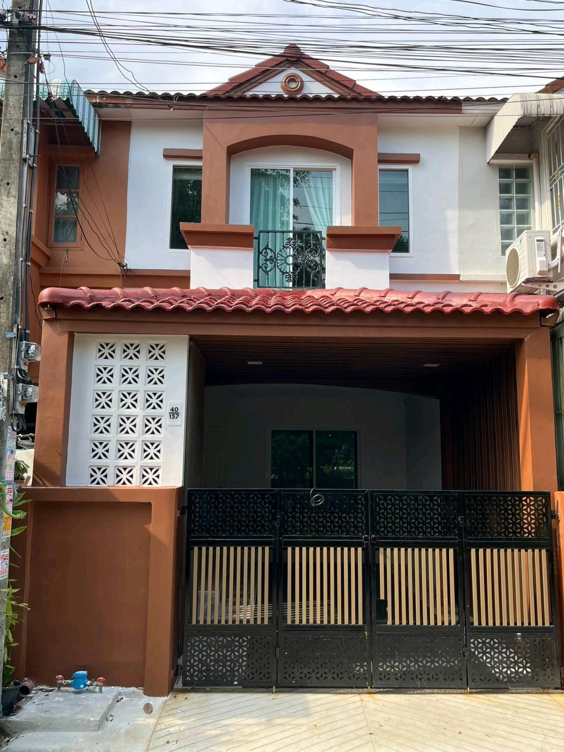 KC 8, Thairaman Road, beautiful house ready to move in.