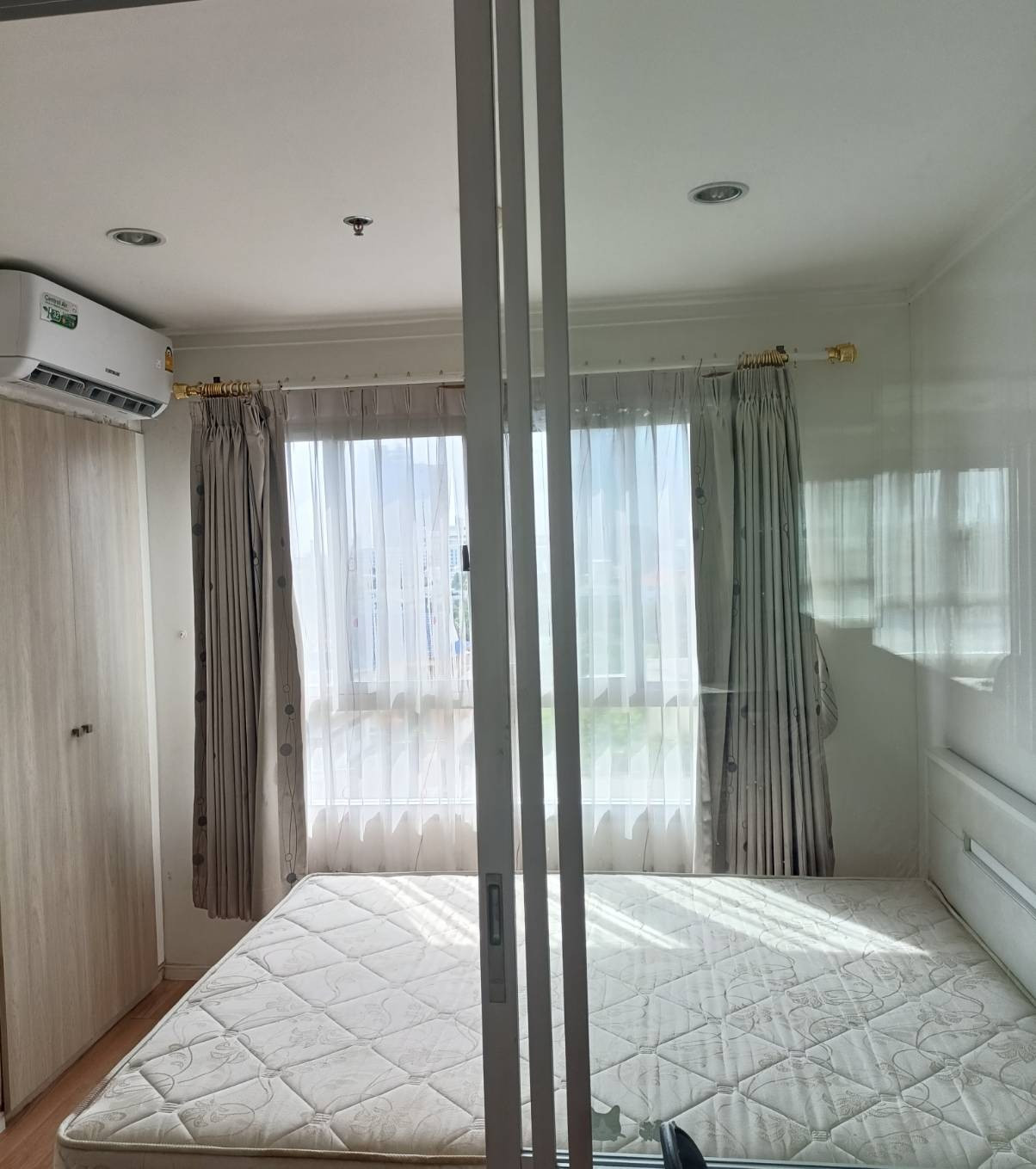 P-57101 ให้เช่าคอนโด Lumpini Ville Sukhumvit 77-2 ใกล้ BTS อ่อนนุช | ทำเลดีสุขุมวิท 77 ลากกระเป๋าเข้าอยู่ได้เลย เพียง 8,500 บาท Line@easythaihome 085-592-2897 